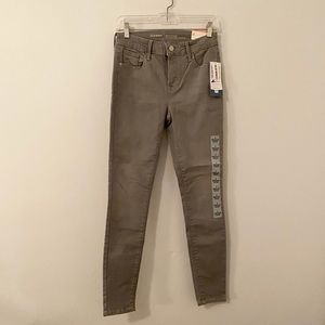 NWT Old Navy Rockstar Gray Jeans 4